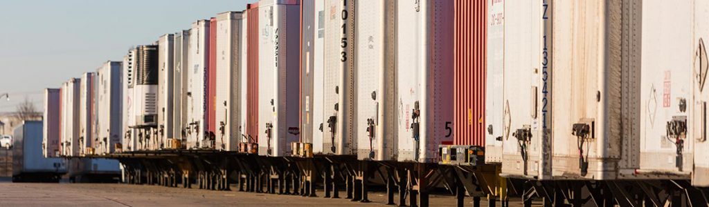 ENTR-5002-1-1000x400-TRAILERS-LINED-UP